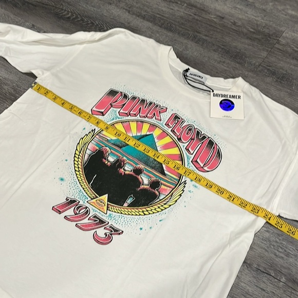 Daydreamer NWT Pink Floyd 1973 Graphic long sleeve Tee - M - Picture 11 of 11